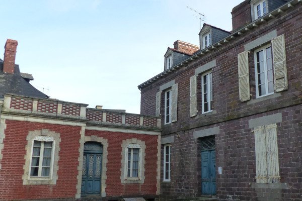 Sur les pas d'Édouard Mahé - visite guidée hors les murs